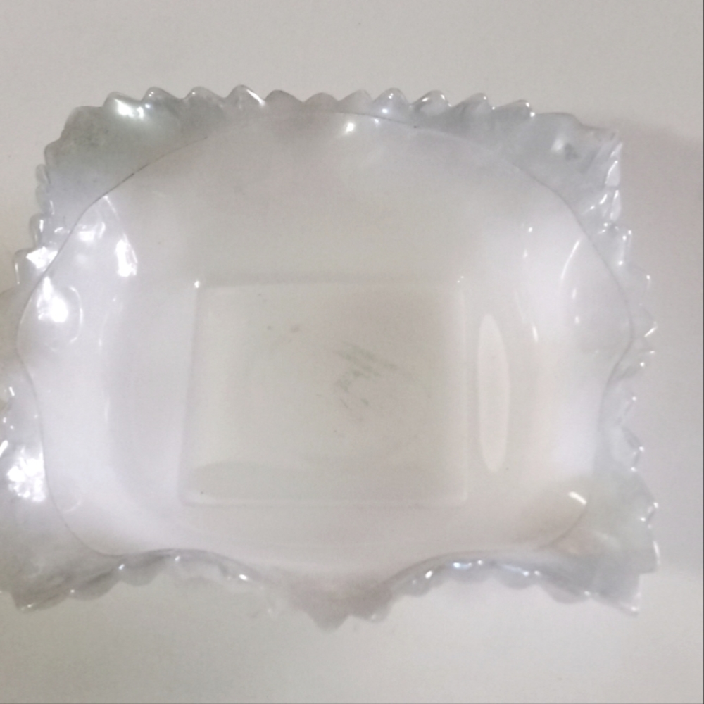Vintage Fenton hobnail dish